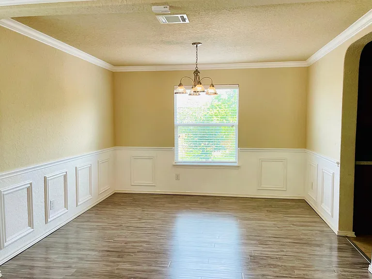 10203 Mill Path — Photo 3