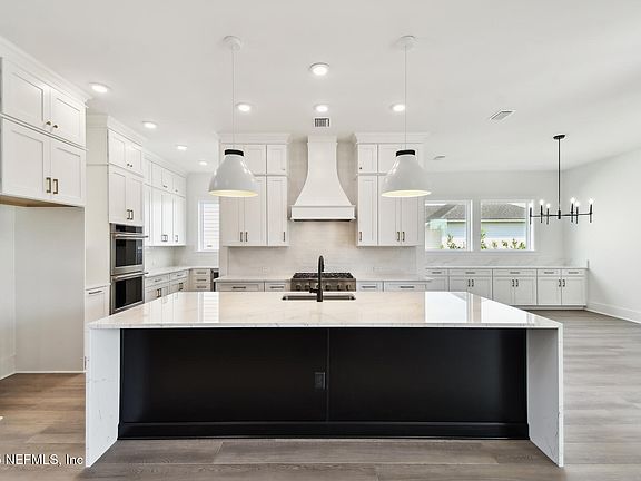 2nd image of 12167 STILLWOOD PNES Boulevard