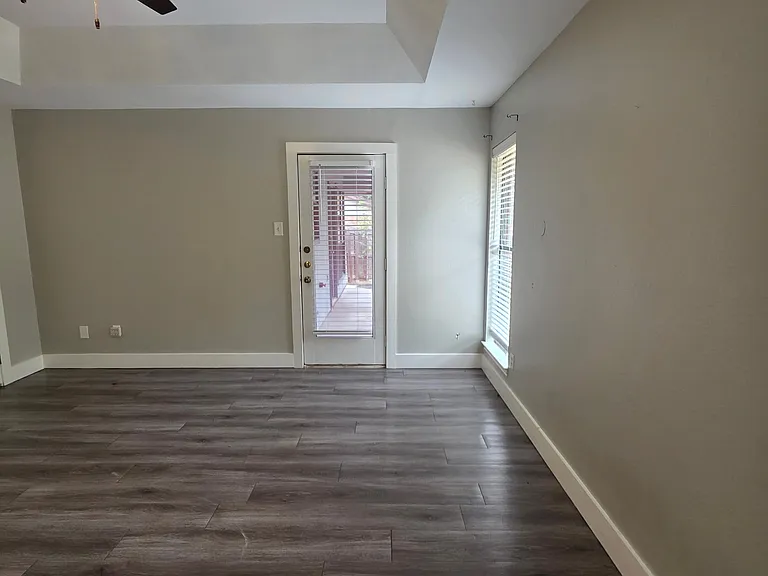 1819 Sundown Dr — Photo 3