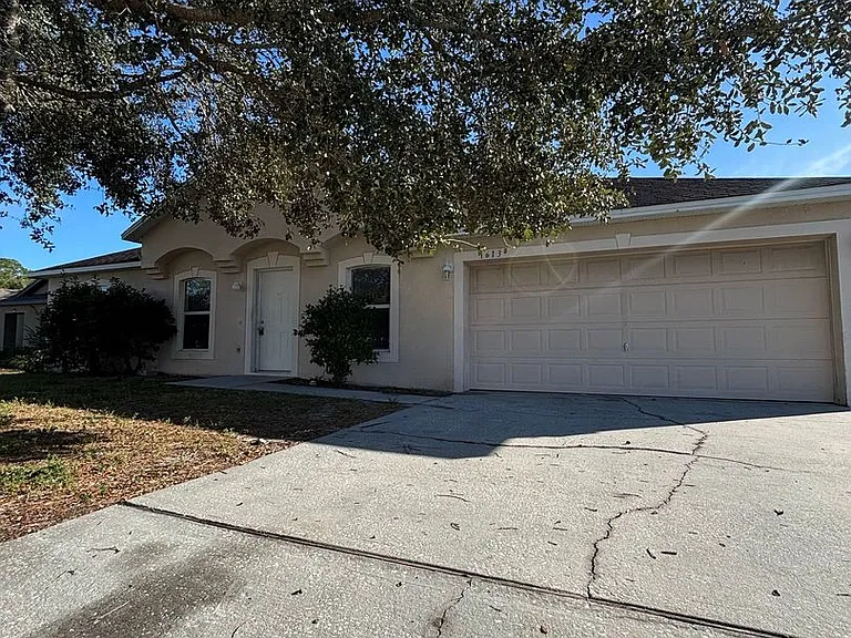 1613 Sail Dr — Photo 2