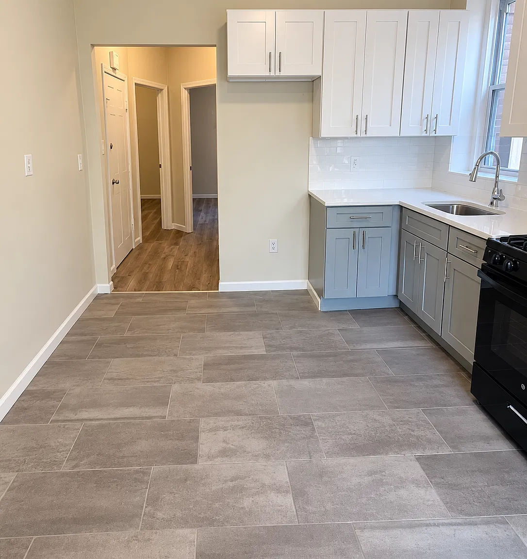 2 bed, 800 sqft, $1,600 — Photo 2