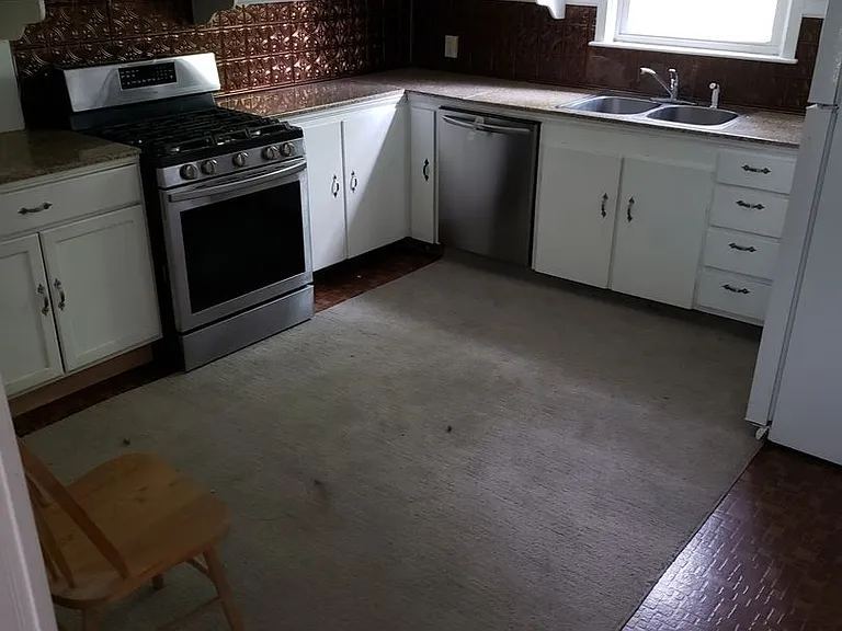 349 Mohawk St — Photo 6