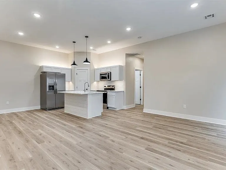 17018 W Lawson St — Photo 5