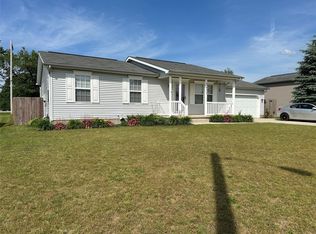 2651 Acorn Dr, Lake City, PA 16423