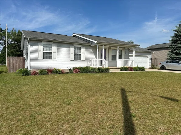 2651 Acorn Dr, Lake City, PA 16423
