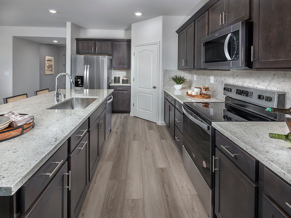 Modeled Residence 3 of Aspen at Villa Ticino in Manteca, CA.