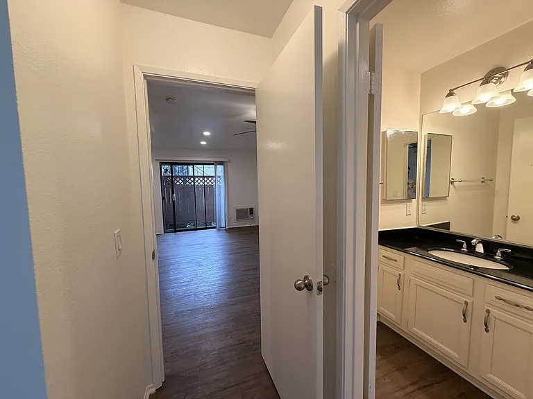 2843 C St — Photo 32