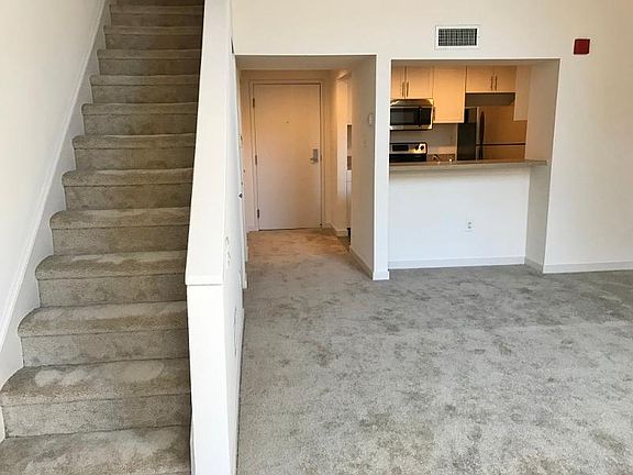 5th image of 313 Vine St APT 503