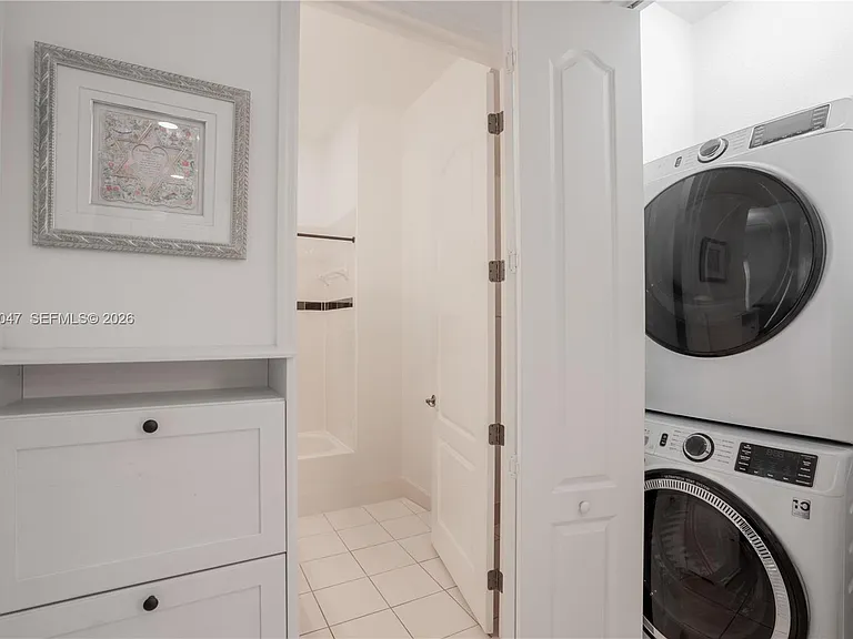 623 SW 146th Ter — Photo 21