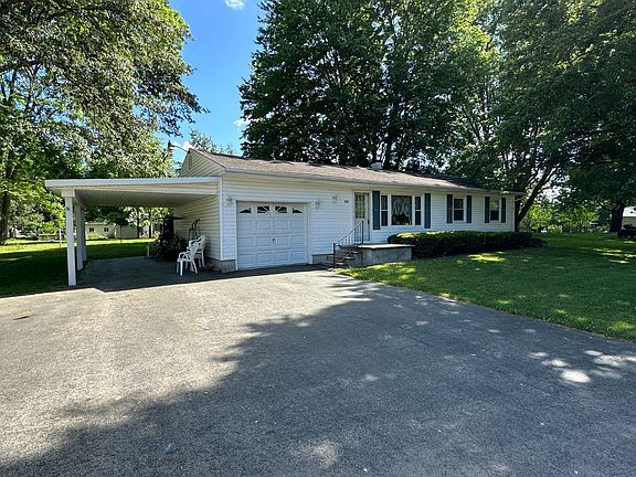 2nd image of 319 Ida Cir