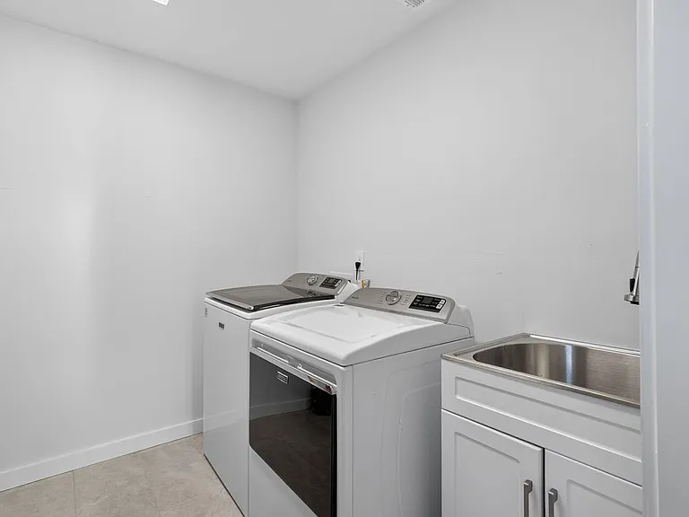 1324 Ace McMillian Rd — Photo 4