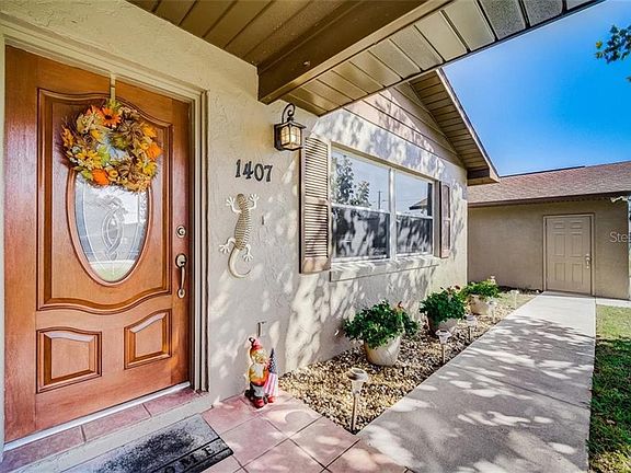 5th image of 1407 Nichols Dr