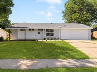 1910 Durham St, Irving, TX 75062