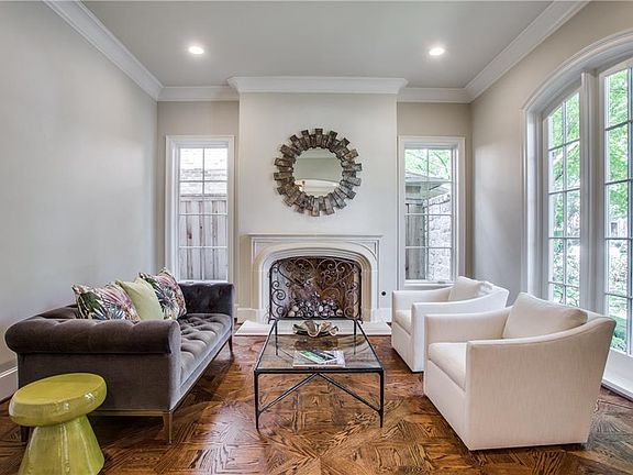 3rd image of 3409 Dartmouth Ave