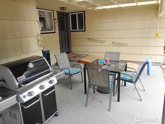 3rd image of 612 141st St S