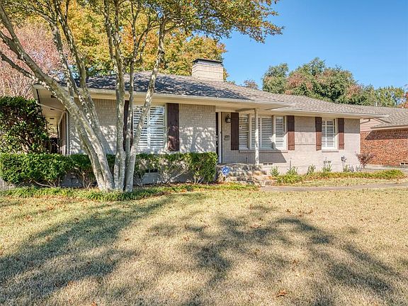 3rd image of 6555 Axton Ln