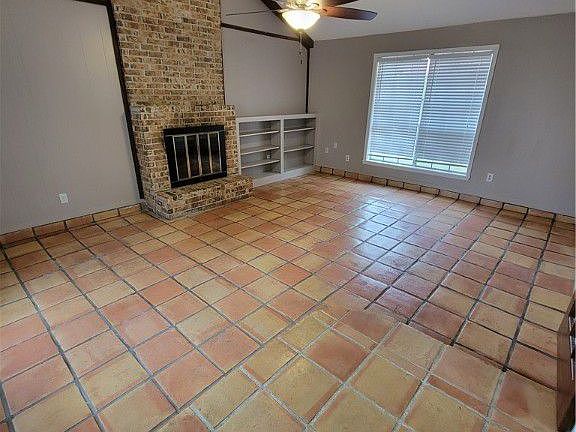3rd image of 1307 Augustine Ct