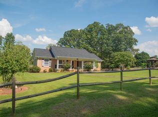 102 Carlton St, Greenwood, SC 29649