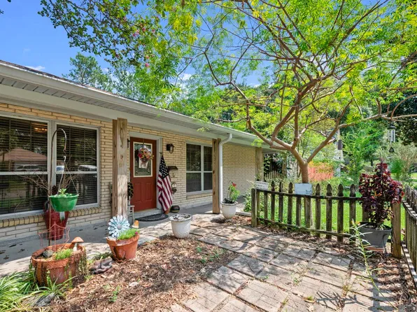 1169 S Burgess Dr, Baton Rouge, LA 70815