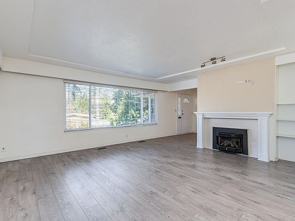 5th image of 760 Grover Ave