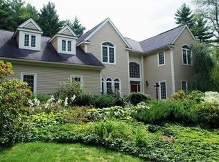18 Heather Ln, Williston, VT 05495
