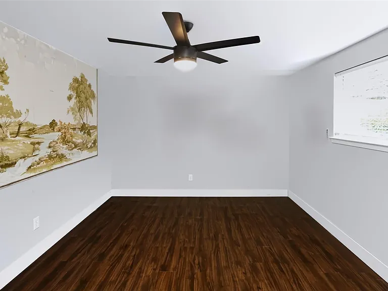 11930 Ashcroft Dr — Photo 22