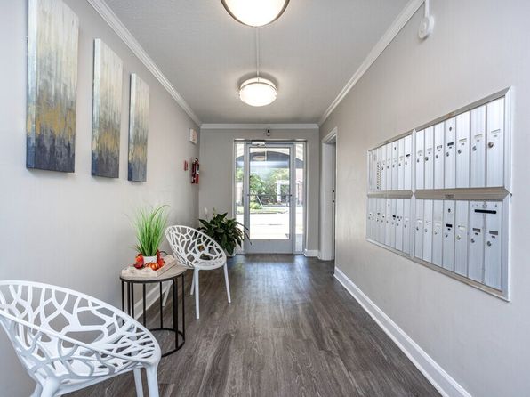 1258 Cedar Ave #504