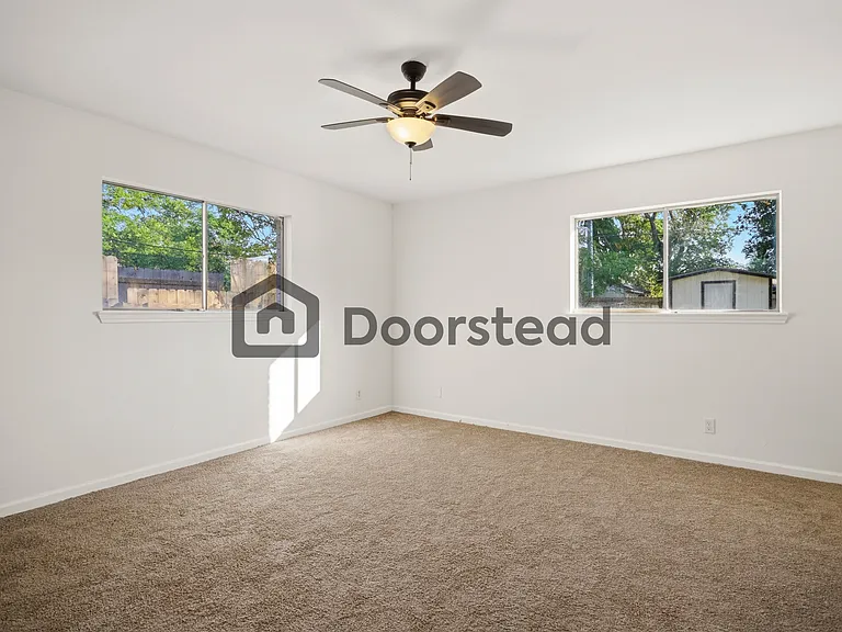10915 Mount Ida — Photo 15
