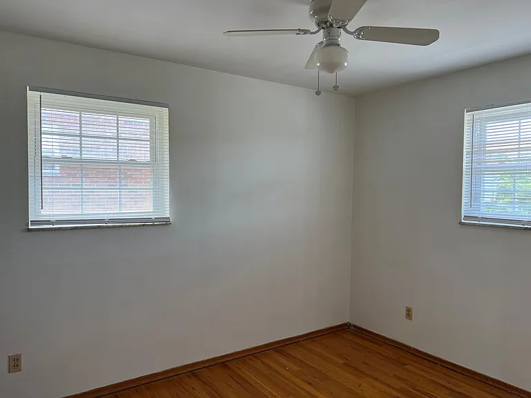 1019 Taman Ct — Photo 3