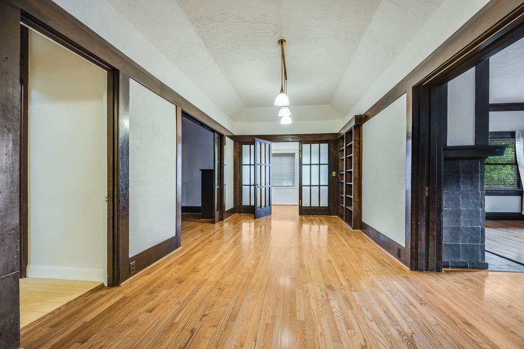 next background image