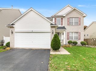 3 Kenilworth Ave, Romeoville, IL 60446