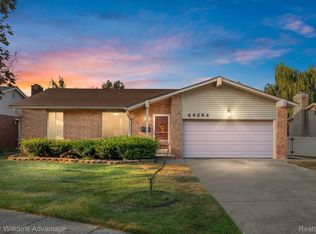 44284 Suffolk Ct, Canton, MI 48187