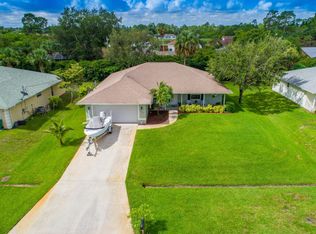 958 SW Worcester Ln, Port Saint Lucie, FL 34953