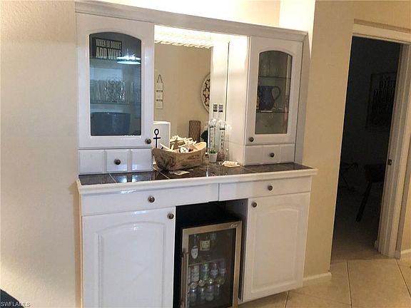 5th image of 10105 Valiant Ct APT 201