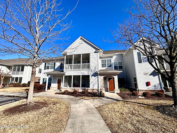 3rd image of 1941 Tara Court #203