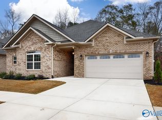 9554 Abington Cove Blvd NW, Madison, AL 35757