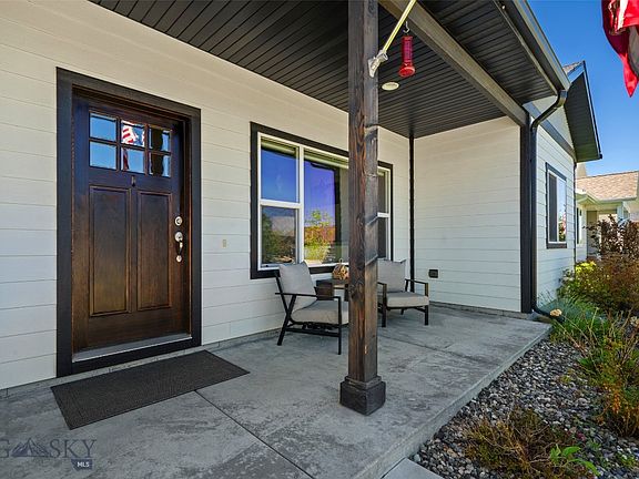2nd image of 1507 Powers Blvd