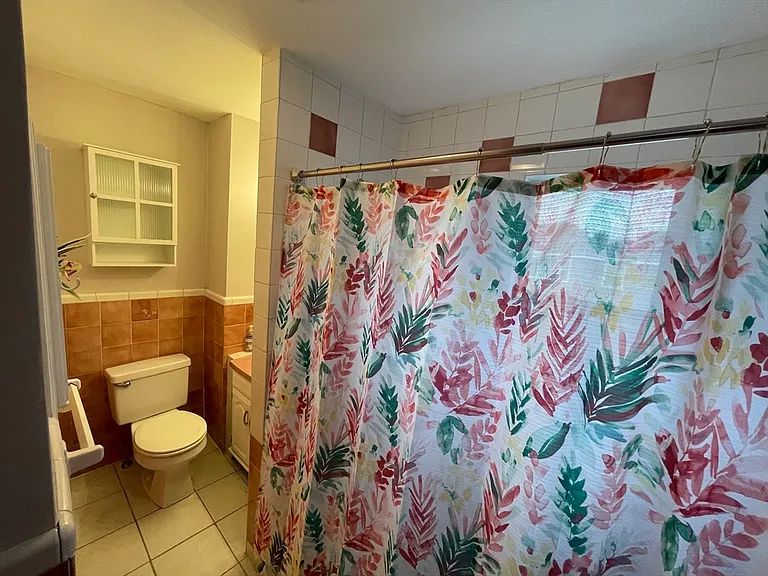 25 Hanover St #2 — Photo 16