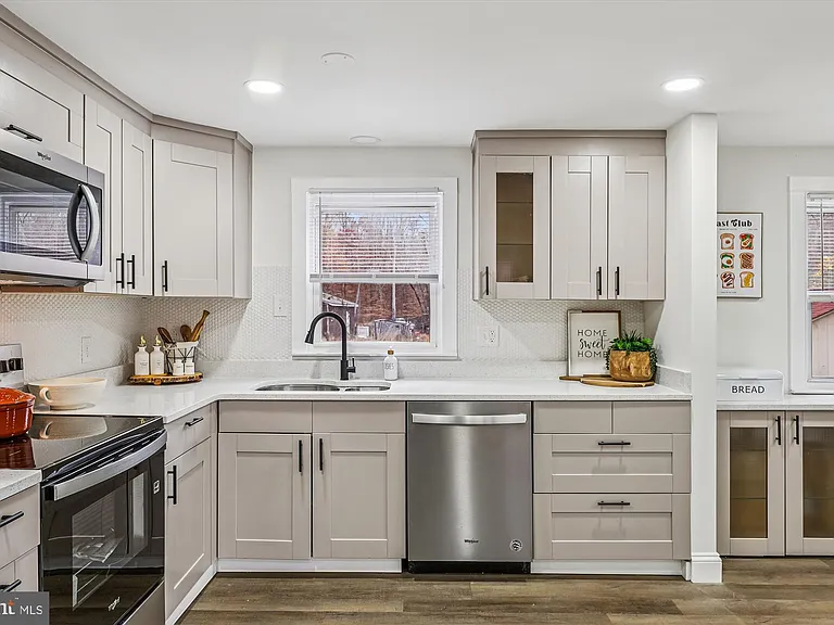 4250 Piper Ln — Photo 22