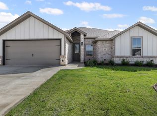 624 Jameson St, Springtown, TX 76082