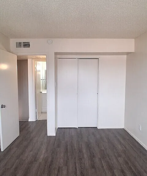 4004 S 44th St — Photo 21