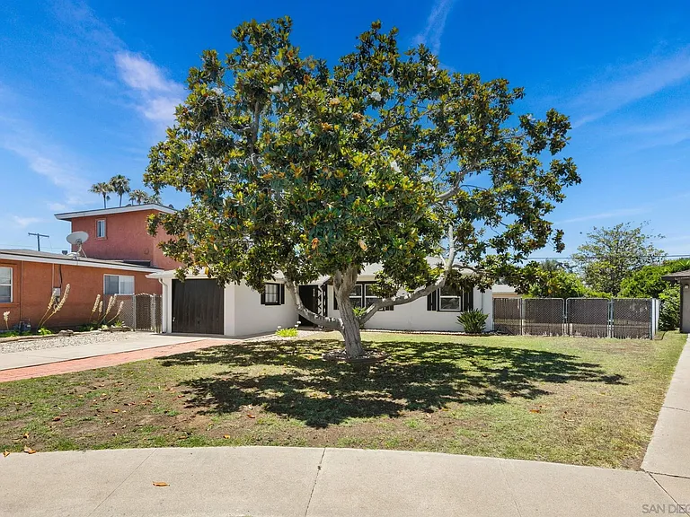 620 Minot Ave — Photo 42