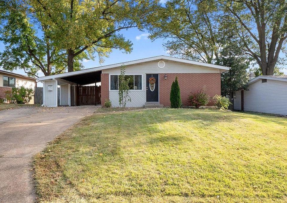 1st image of 2660 Suffolk Pl
