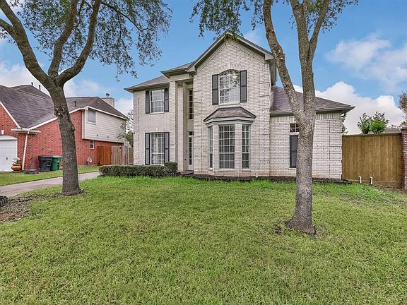 2nd image of 18806 Park Harbor Dr