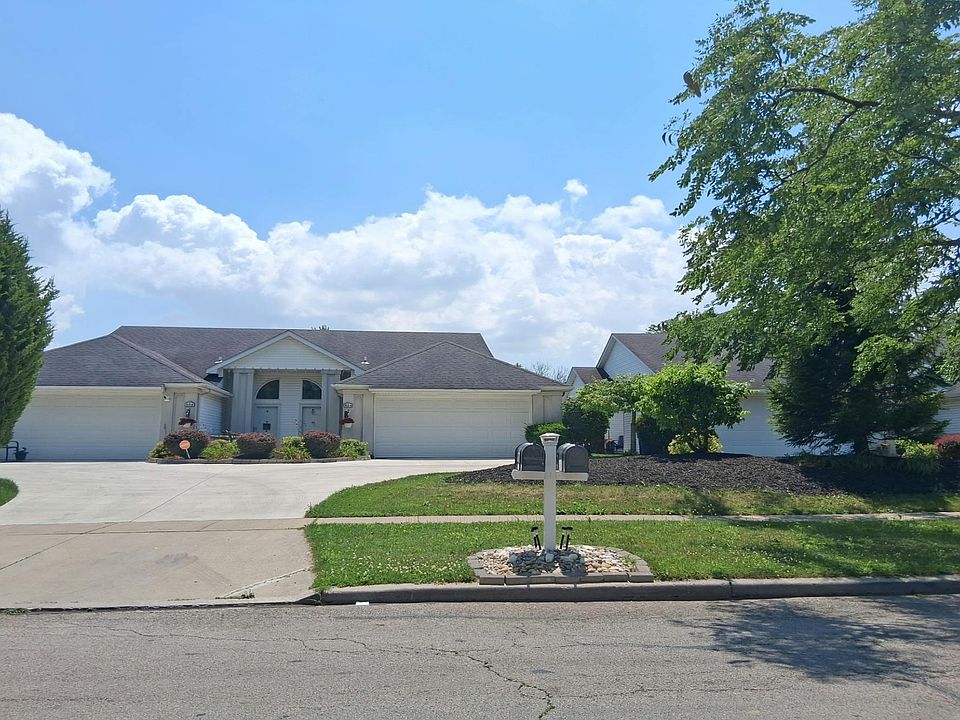 1st image of 824 Hilltop Ln