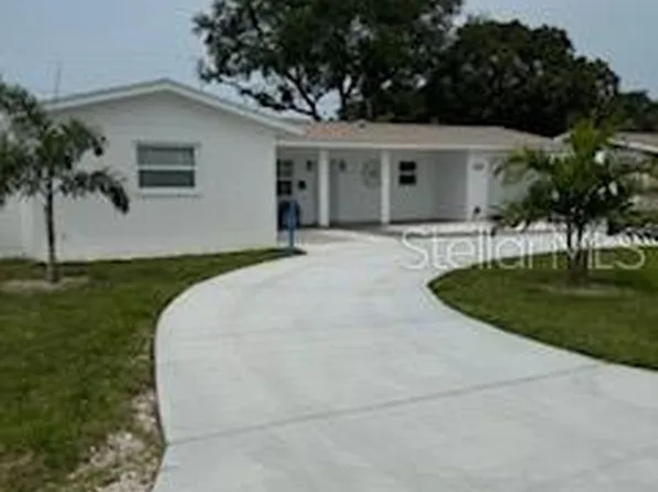 2453 Tropical Shores Dr SE, Saint Petersburg, FL 33705