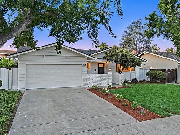 2nd image of 943 Larkspur Ave