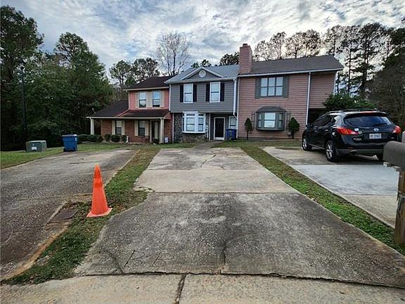 2nd image of 8173 Canyon Forge Dr