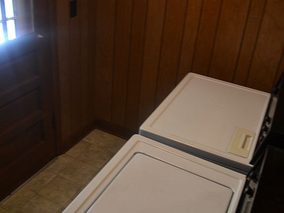 Laundry units