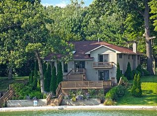 66086 Knollwood Dr, Sturgis, MI 49091